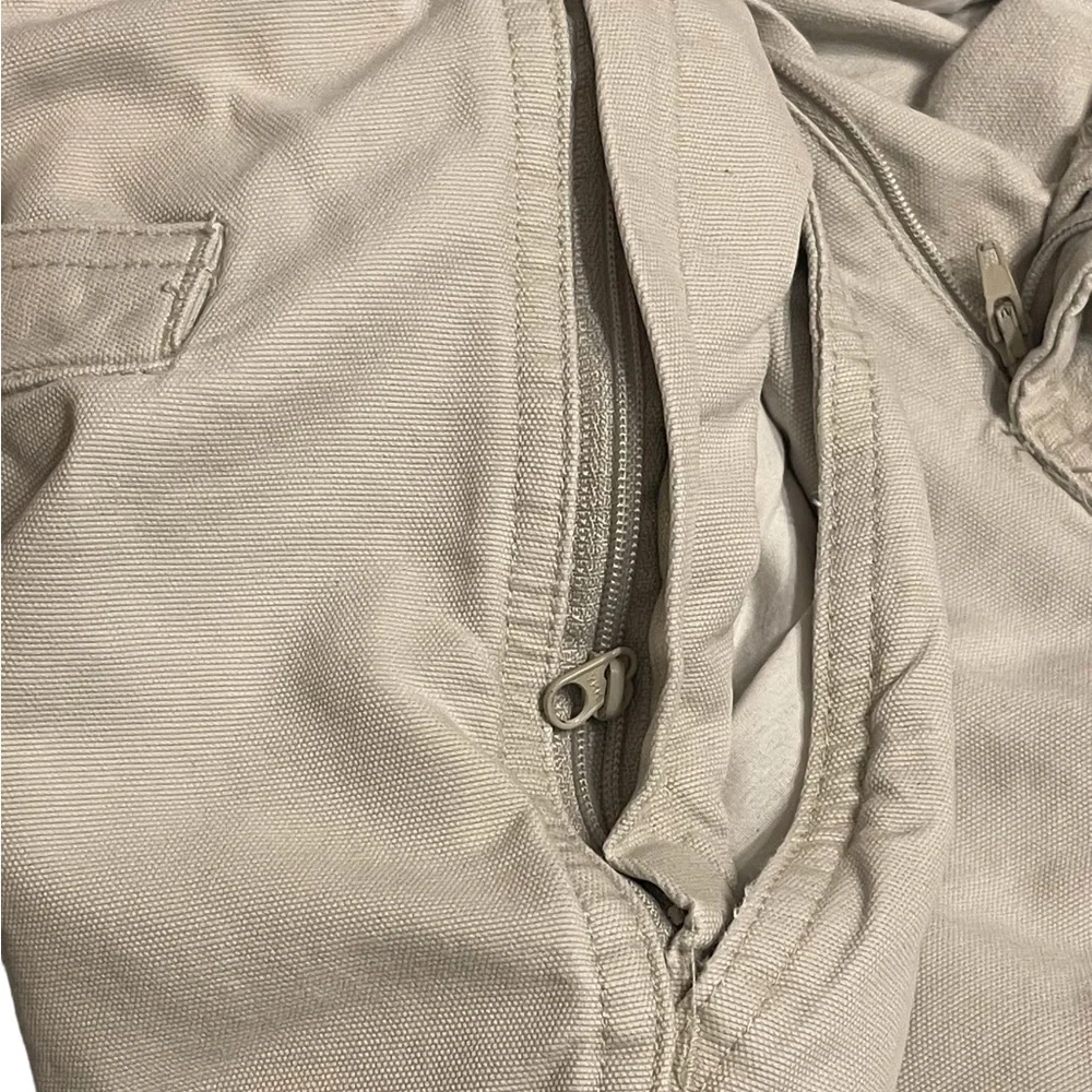 Men’s Columbia Cream Cargo Canvas Pants Size 36W30L Excellent Used Condition